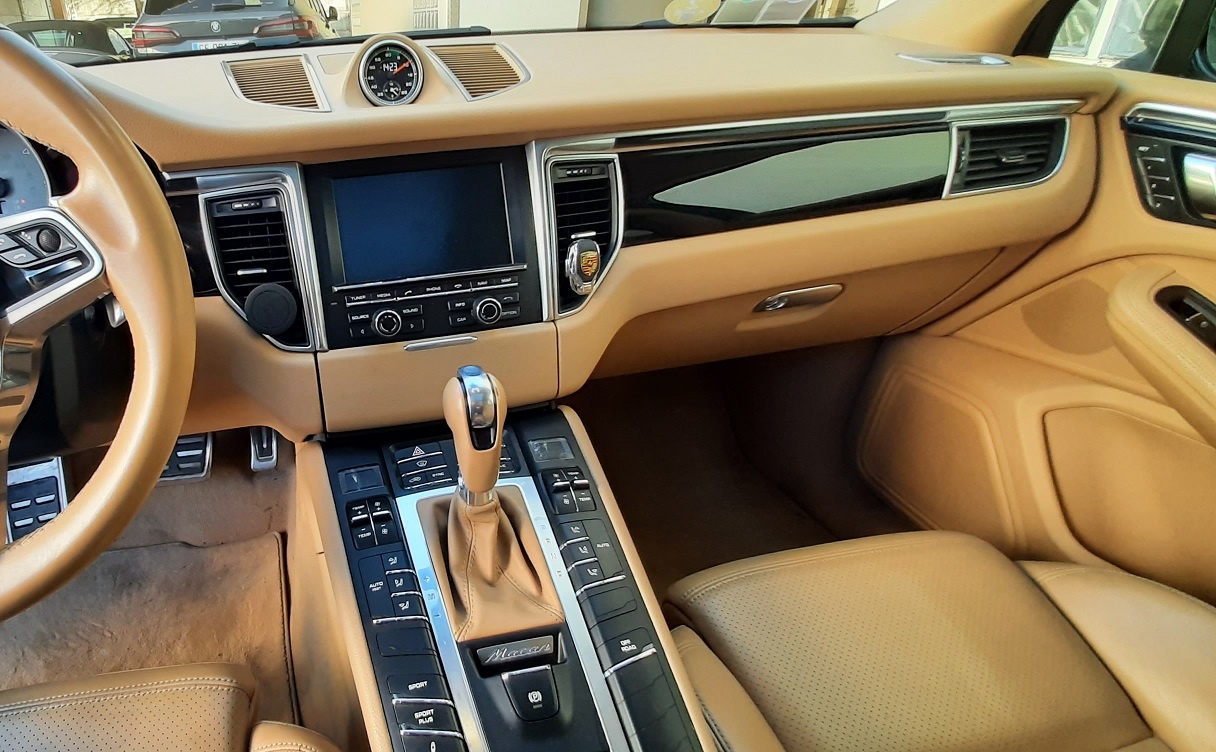 Photo  MACAN V6 3.0D 